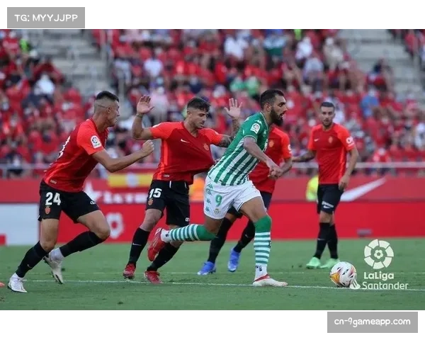 皇马后防线系统性漏洞暴露,补时阶段被马略卡绝杀凸显防守纪律缺失 皇马后防线系统性漏洞暴露,补时阶段被马略卡绝杀凸显防守纪律缺失